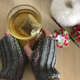 Fingerless gloves, grey wristwarmers with embroidered details, Christmas colours