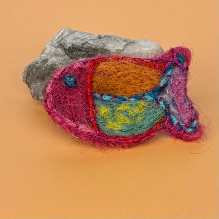 Felted Fish Brooch - pink