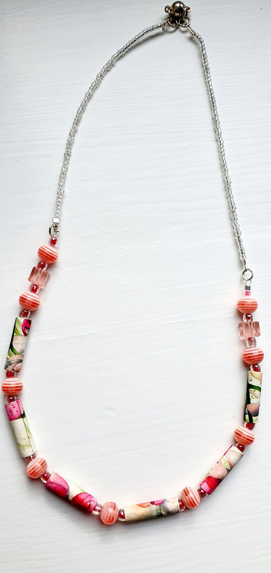 Dainty floral pink paper beaded necklace
