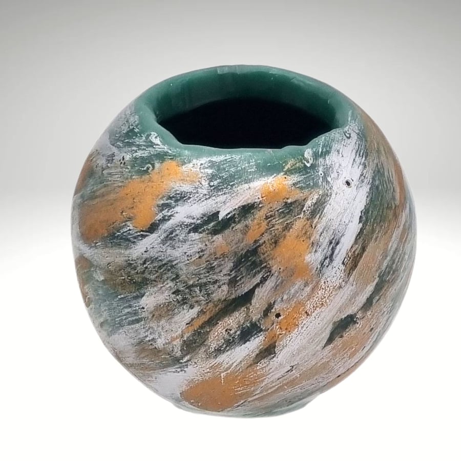 Round Trinket Bowl Green Wax With Silver and Gold Decoration Home Decor