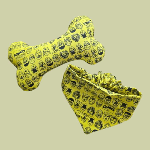 Marvel dog bandana with matching toy bone size S