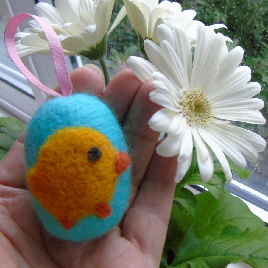 Spring Decoration All wool needle felt Egg with Chicken decoration 