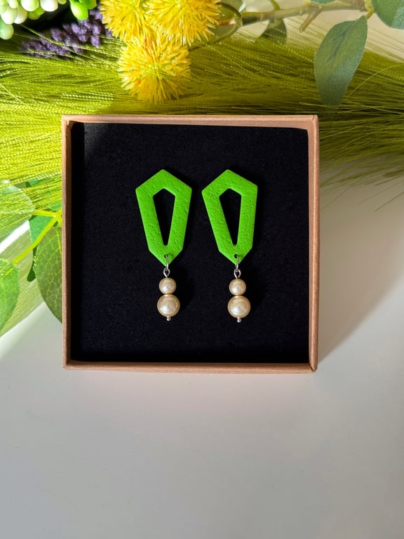 Green Kite and Pearl Earrings 
