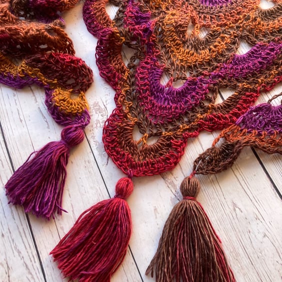 Crochet lace scarf shawl Amsterdam