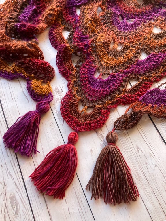 Crochet lace scarf shawl Amsterdam