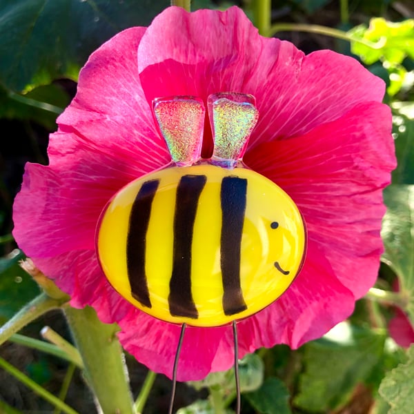 Fused Glass bee garden stake with glittery wings  plant pot decoration 