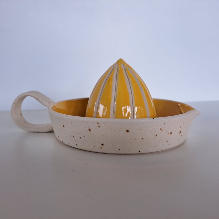 CERAMIC LEMON JUICER - glazed in  lemon yellow