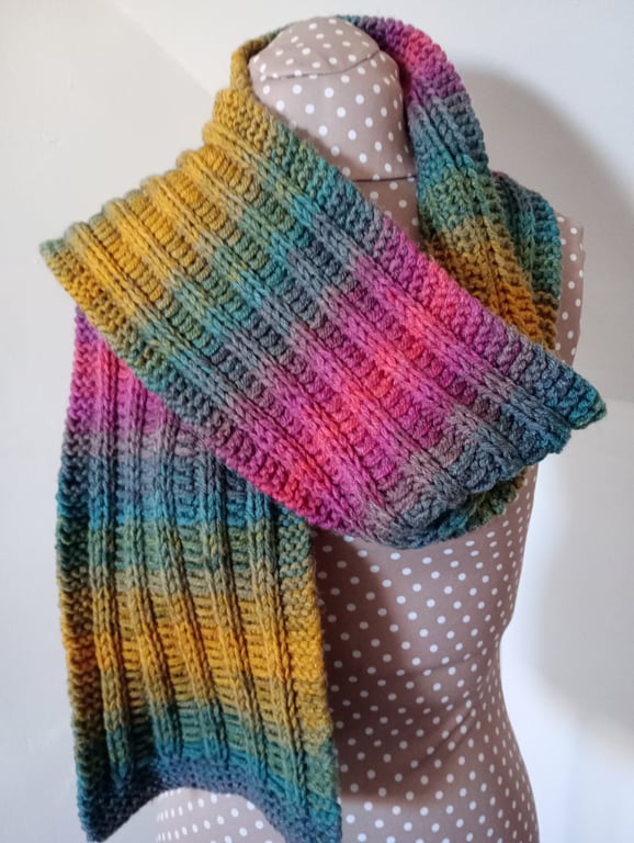 Kings and Queens - Hand knitted scarf with interesting laddered detail