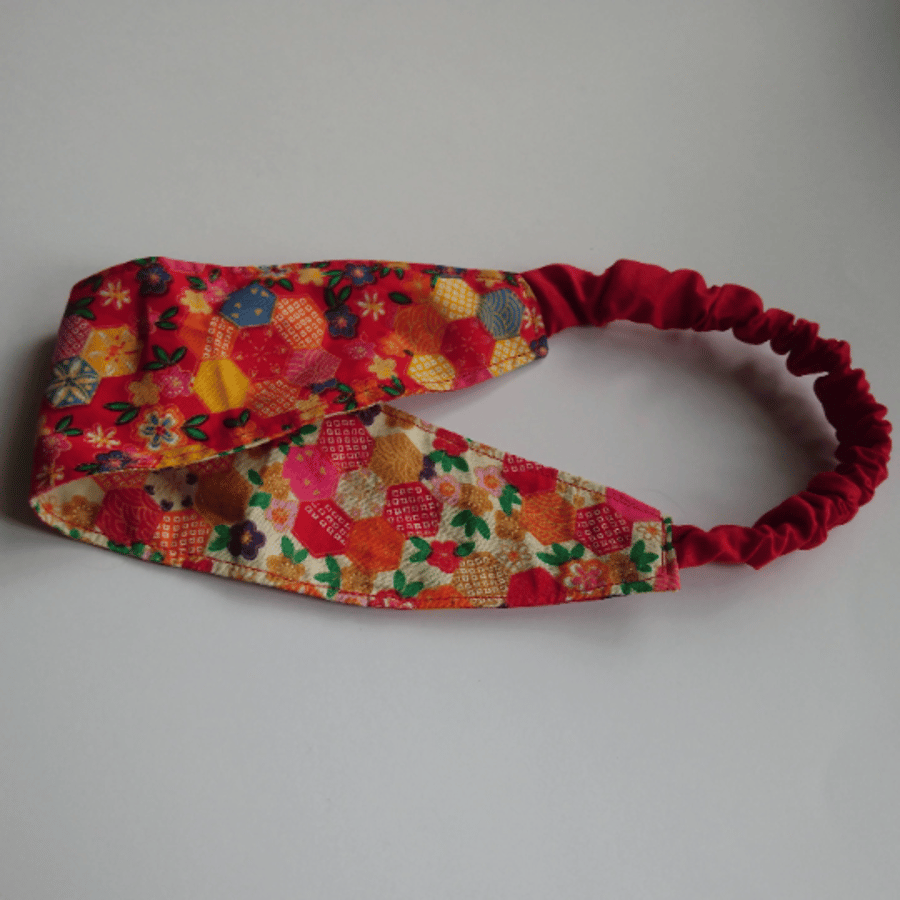 Red and Cream Hexagonal Pattern Reversible Headband