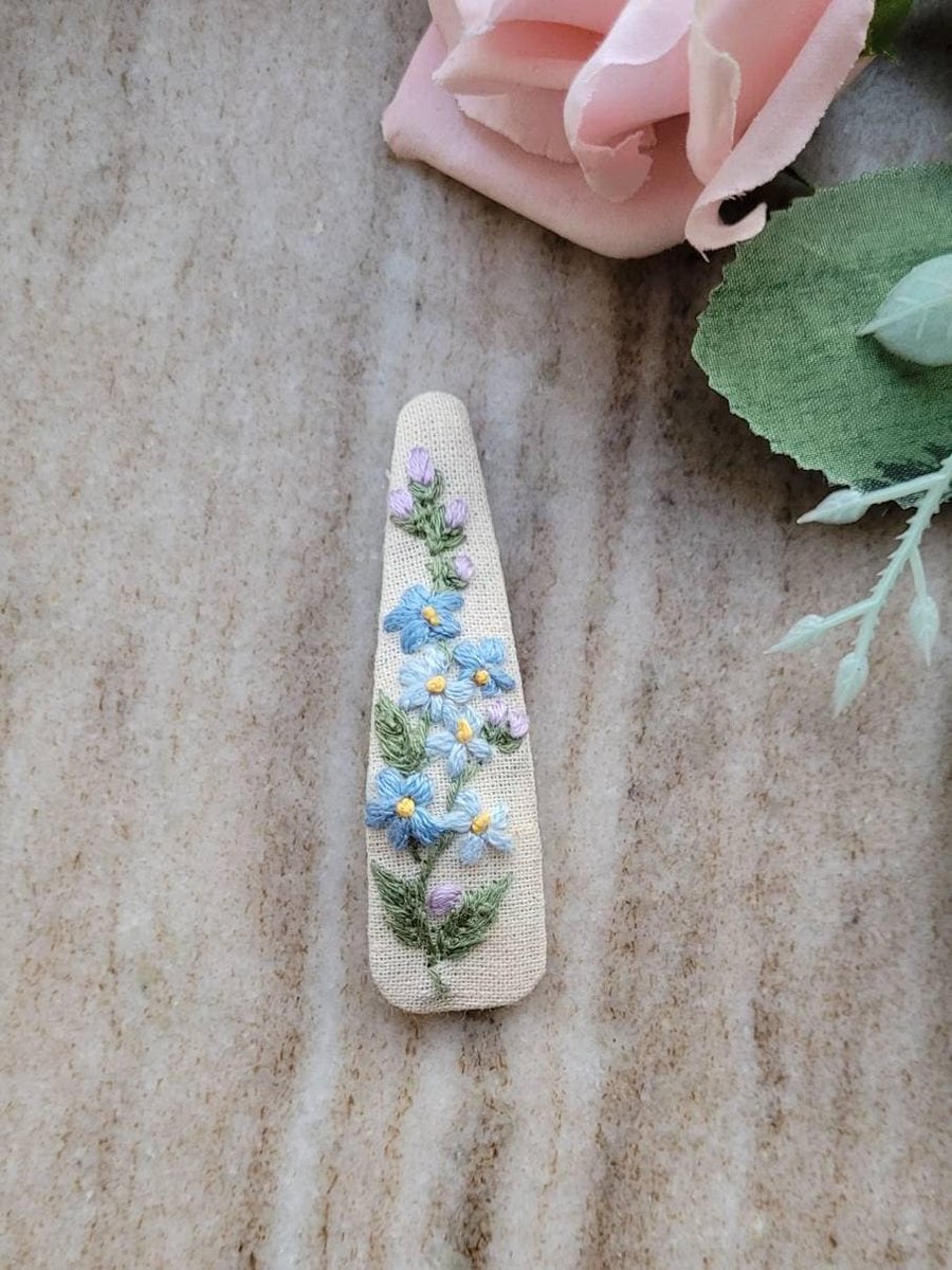 Hand embroidered hair clip, forget me not summer, light blue floral, vintage