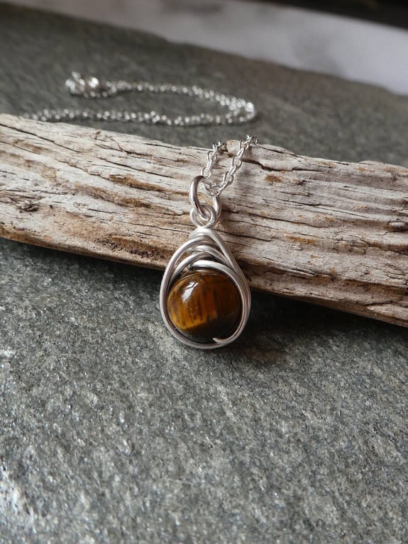 simple sterling silver tigers eye pendant, tigers eye necklace in silver