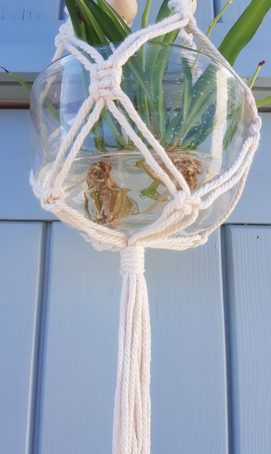 Macrame plant holder hanging basket with wooden beads