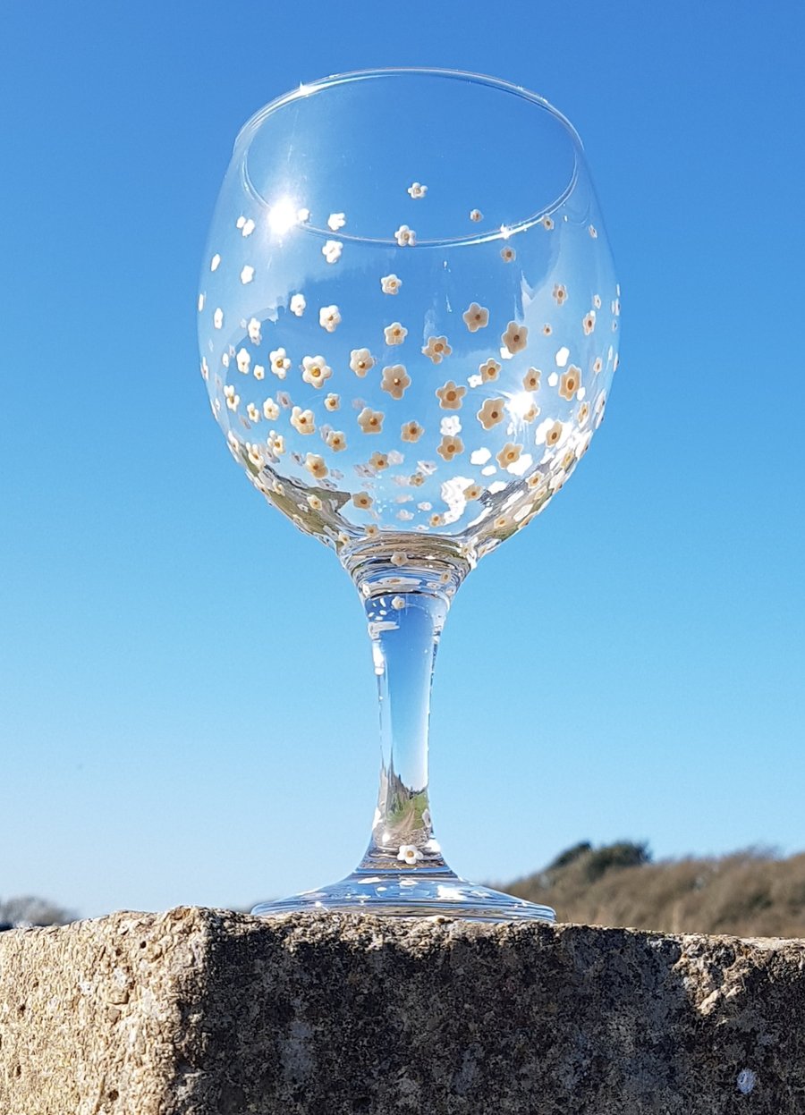 'Hand Painted Large Balloon Gin Glass 'Daisy'
