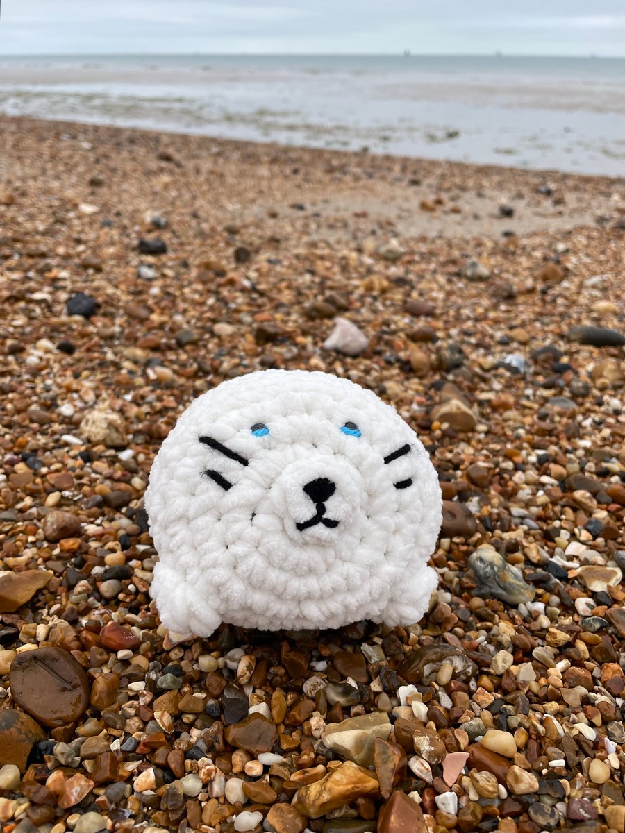 Handmade Crochet White Plushie Seal: Soft Chenille Yarn