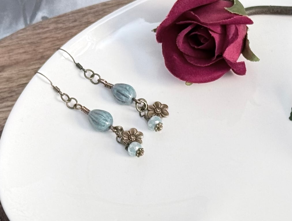 Blue teardrop and daisy flower earrings