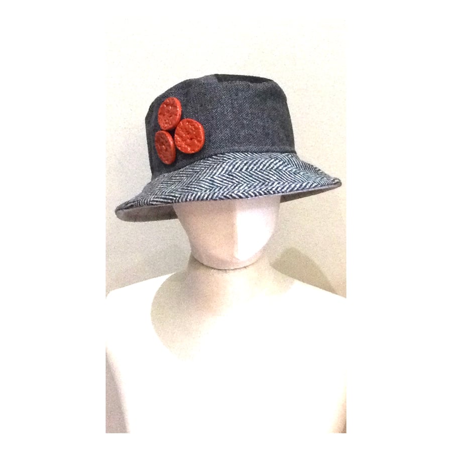 Helen - Wool Bucket Hat Black & Grey