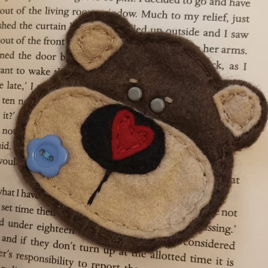 Brown bear bookmark hand sewn in wool blend felt (blue)