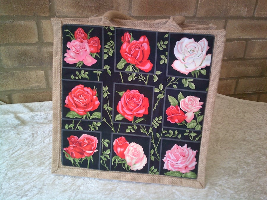 Roses Pocket medium Jute Bag