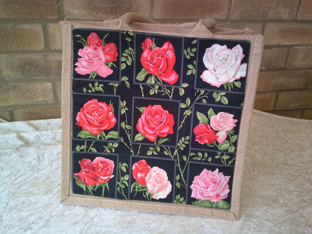 Roses Pocket medium Jute Bag