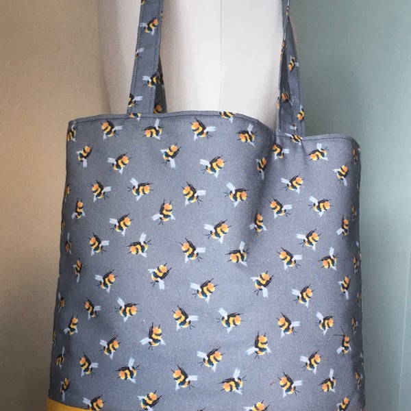 Bumble Bee Tote Bag