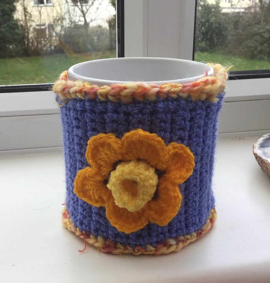 Spring Daffodil Crocheted Mug Cosy!  Give your mug a hug!