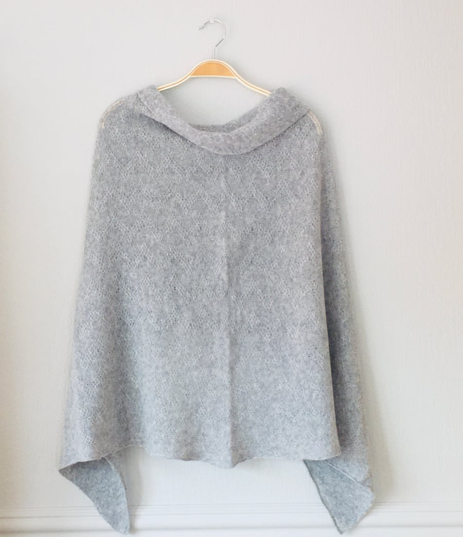 Soft Merino Lambswool Capelet Wrap Poncho in Silver Grey