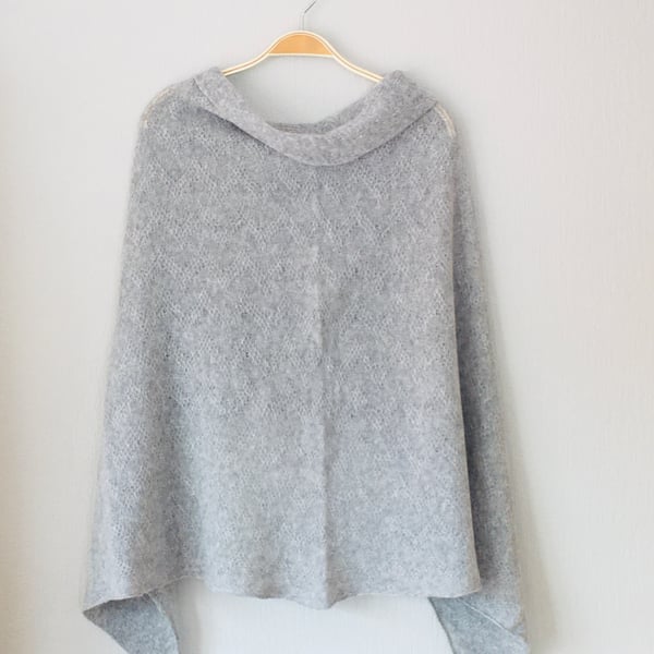Soft Merino Lambswool Capelet Wrap Poncho in Silver Grey