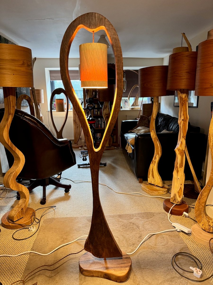 Oak Standard lamp with an oak veneer shade