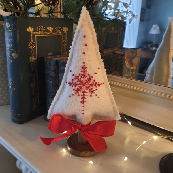 Vintage blanket bobbin tree