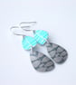 Pebble shaped mid century style turquoise and silver drop leaf earrings - Image 4