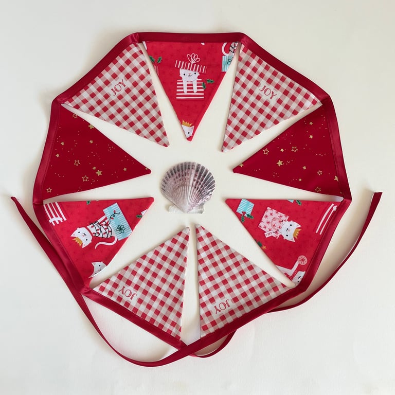 Cat Christmas - reversible bunting small