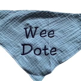 Personalised embroidered muslin bandana dribble bibs