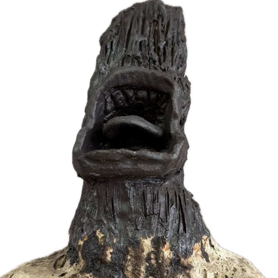 Figure10, 2025. figurative ceramic sculpture. 