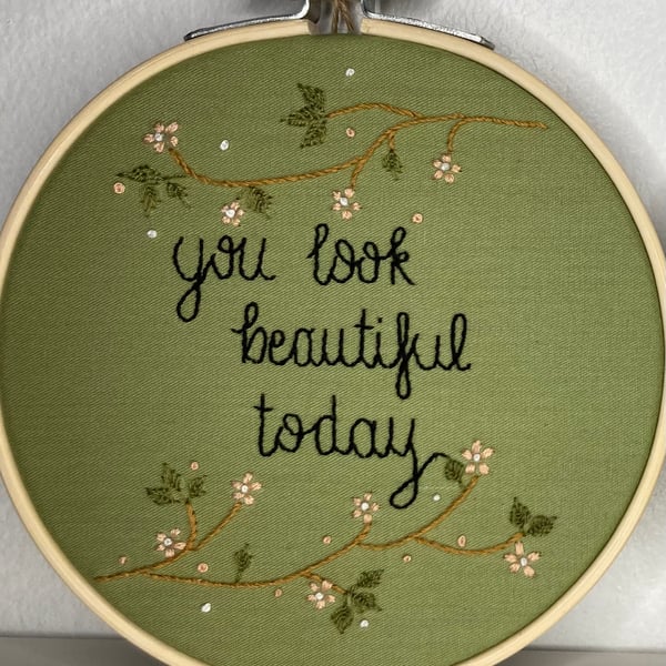 Embroidered gift “You look beautiful today”