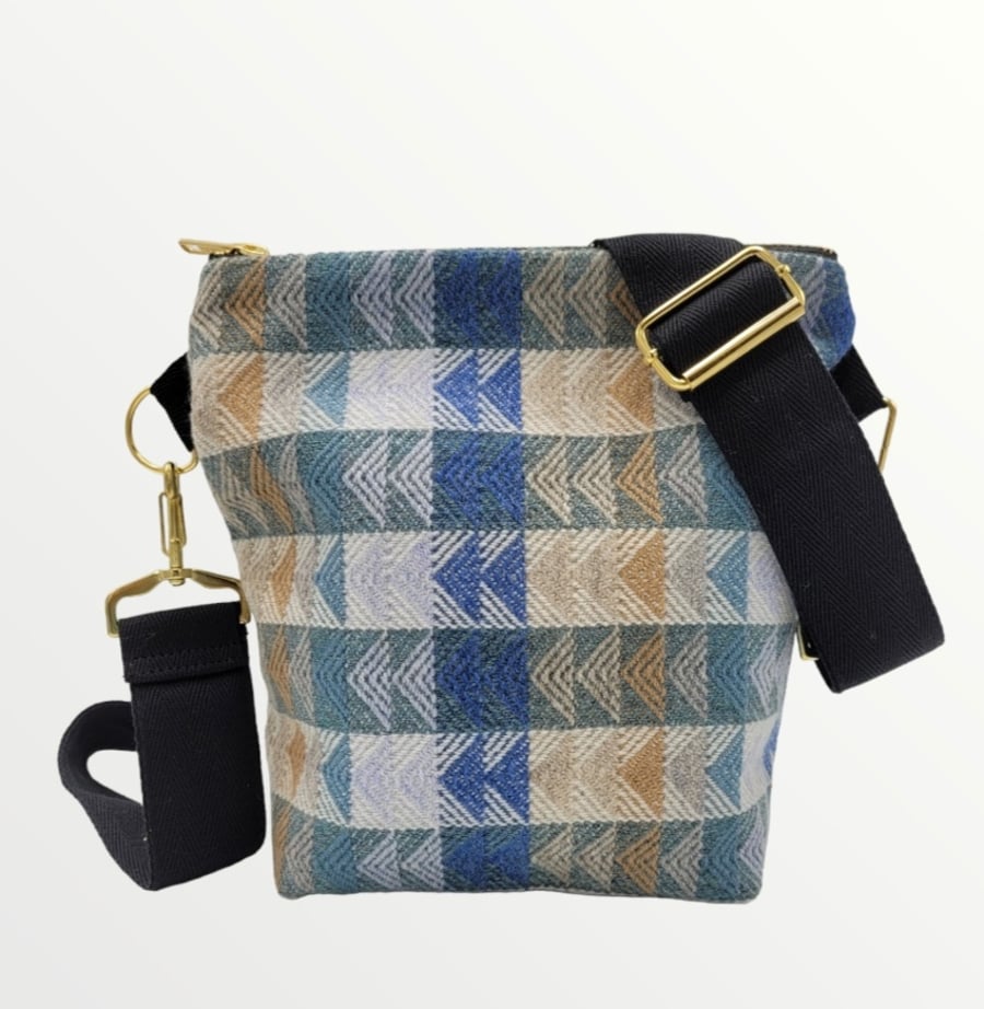 Glassworks handwoven Weekend Bag 