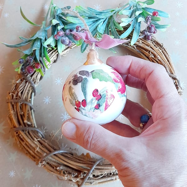 Floral Poinsetta Ceramic Bauble