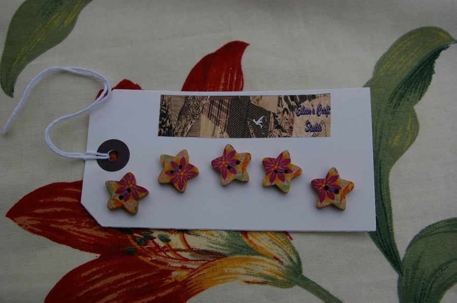 Buttons five wooden star buttons