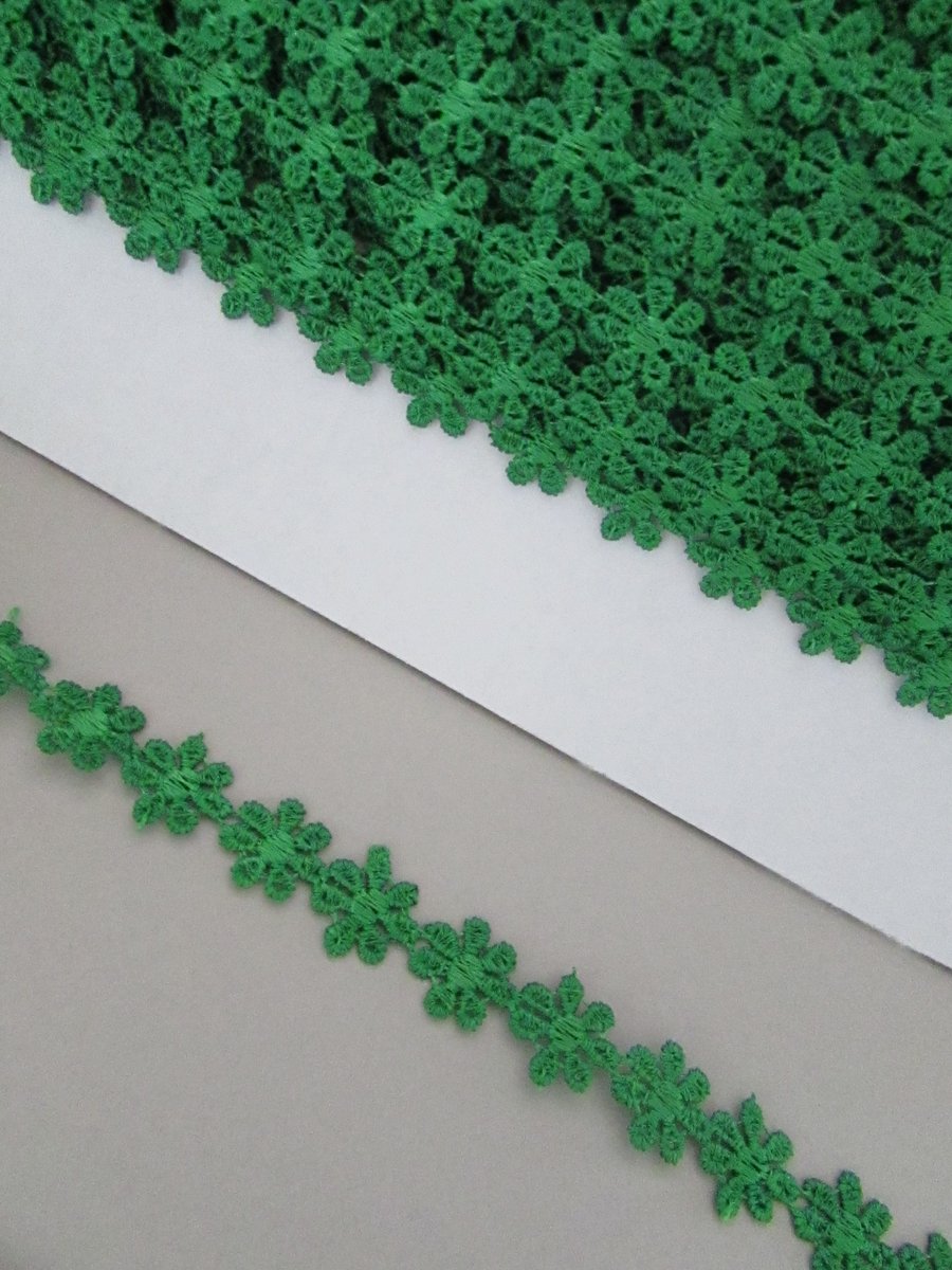 Green Daisy Venise Guipure Lace sold by the metre