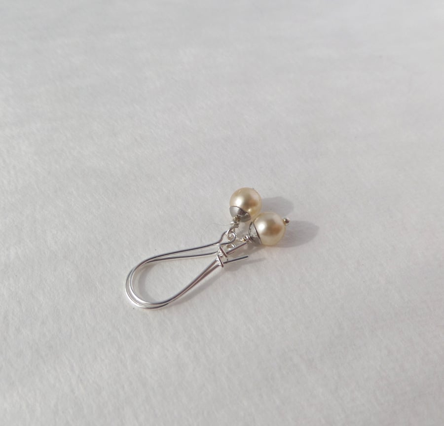 Cream Pearl Earrings Silver