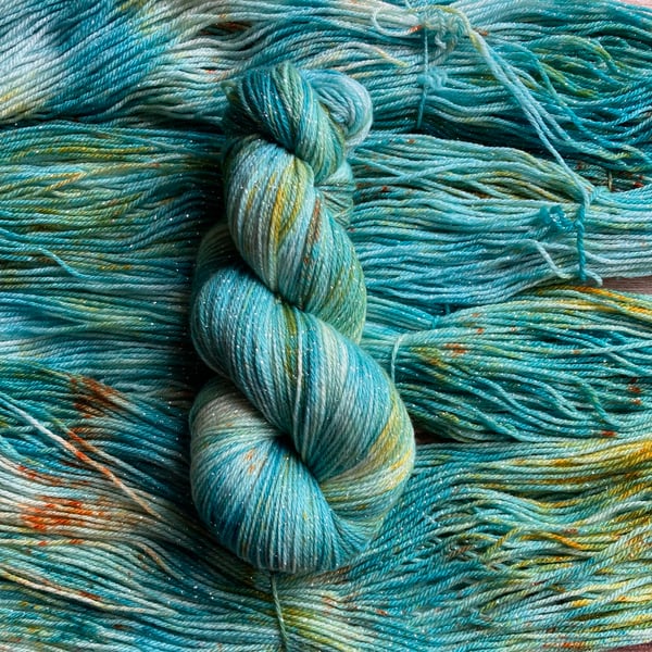 Hand dyed yarn 4 ply sock Merino Stardust 100g Twistybreeze