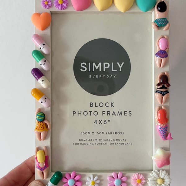 Hand decorated photo frame 