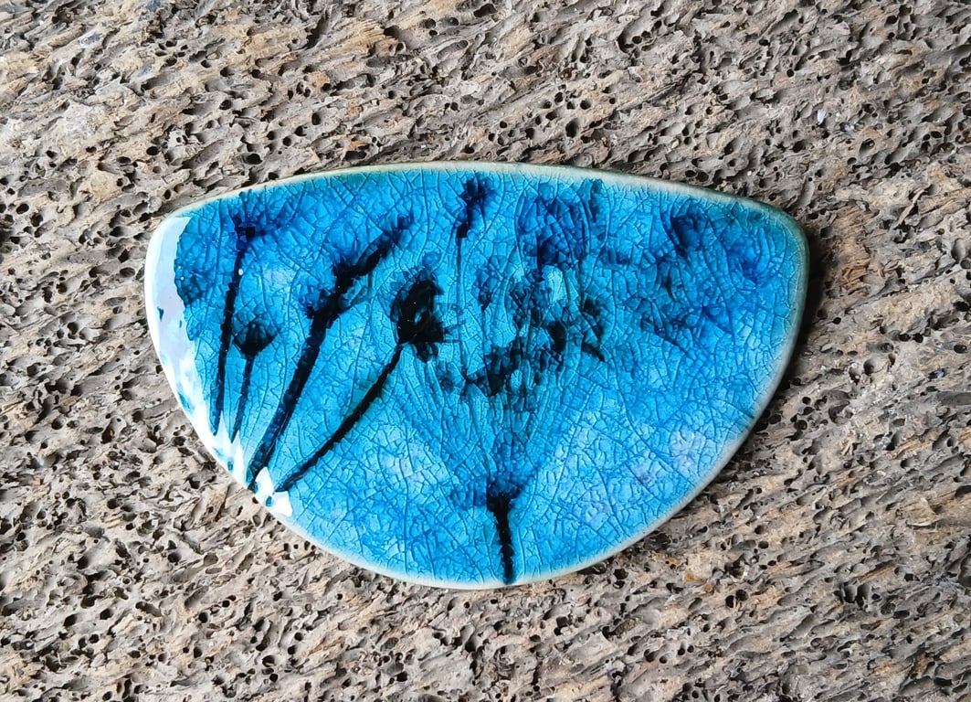 Seed head brooch