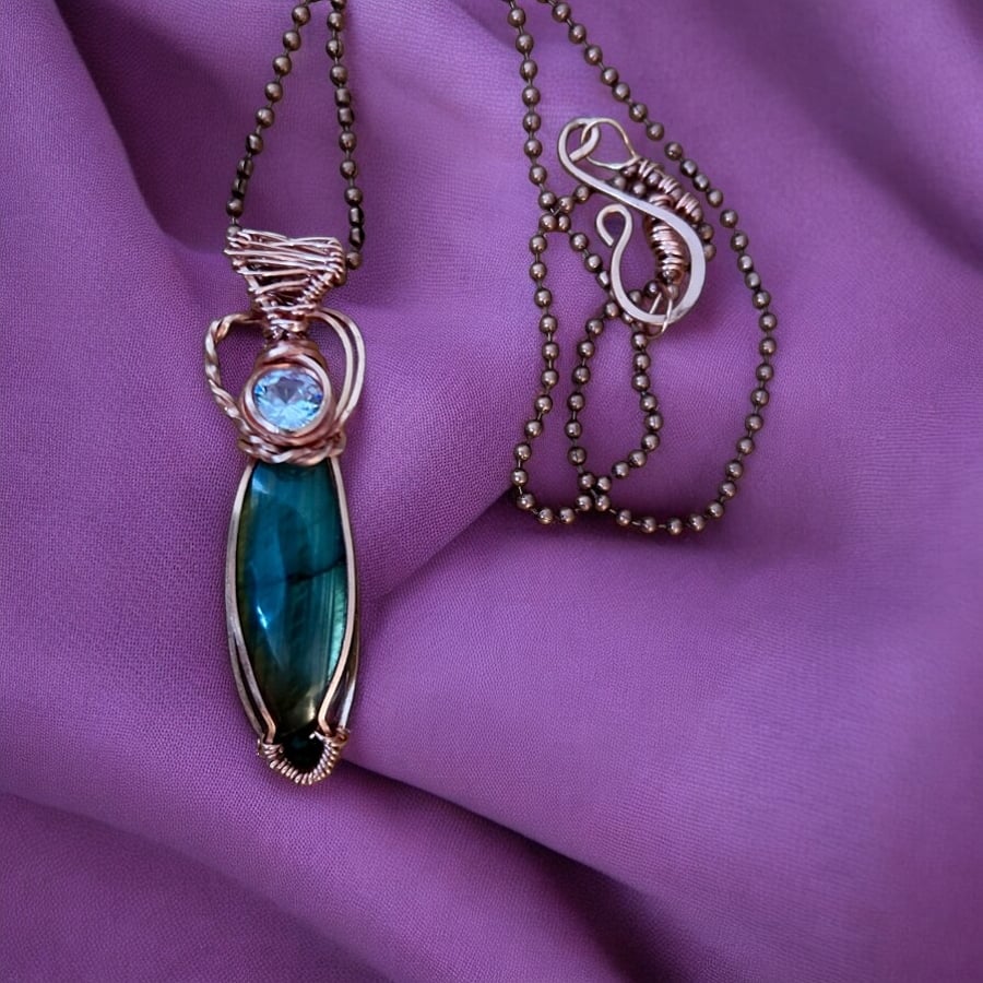 Solid Oxidised Copper Labradorite - Gift Boxed - 18” Ball Chain