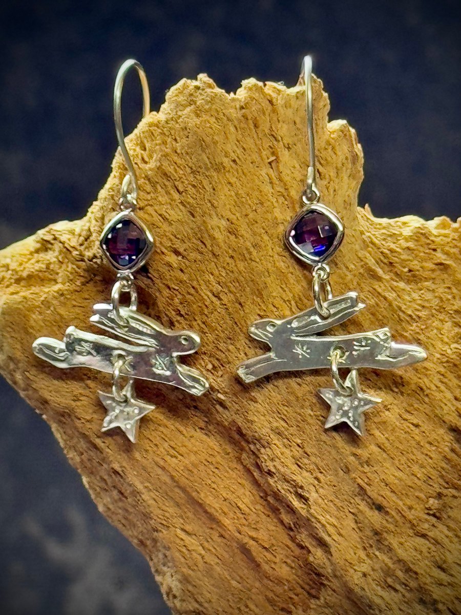 Silver hare and star earrings with amethyst gemstones