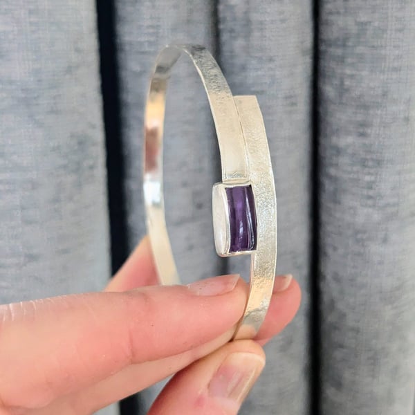Sterling Silver Textured Bangle with Rectangle Amethyst