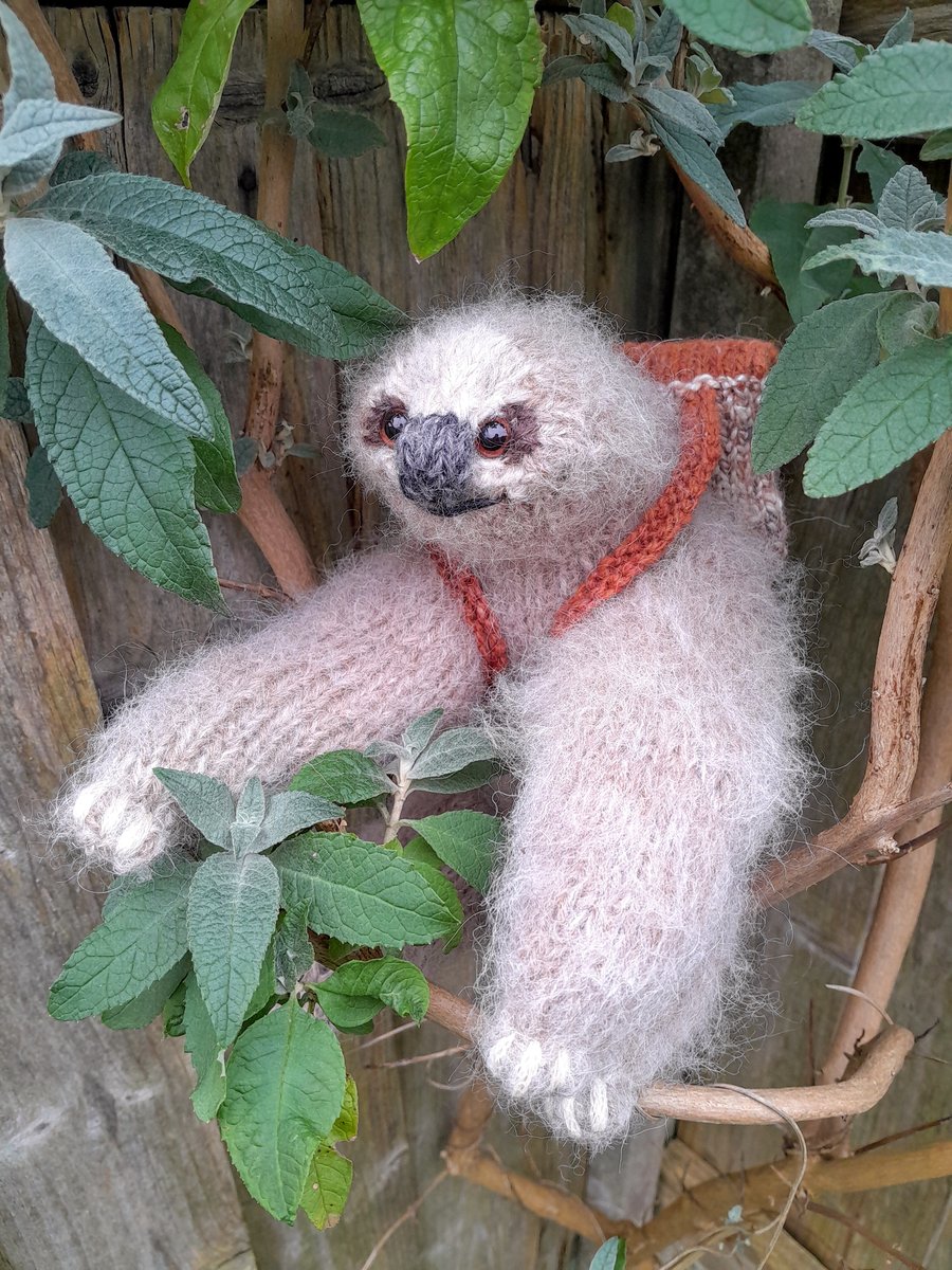 Sloth, dotpebblesknits design, Knitted Sloth,