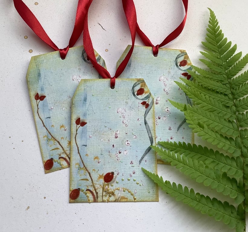 GIFT TAGS ( set of 3) . Autumn , Winter  ' Rosehips '...ready to ship...