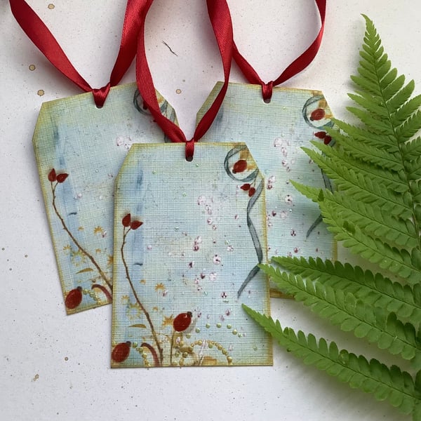 GIFT TAGS ( set of 3) . Autumn , Winter  ' Rosehips '...ready to ship...