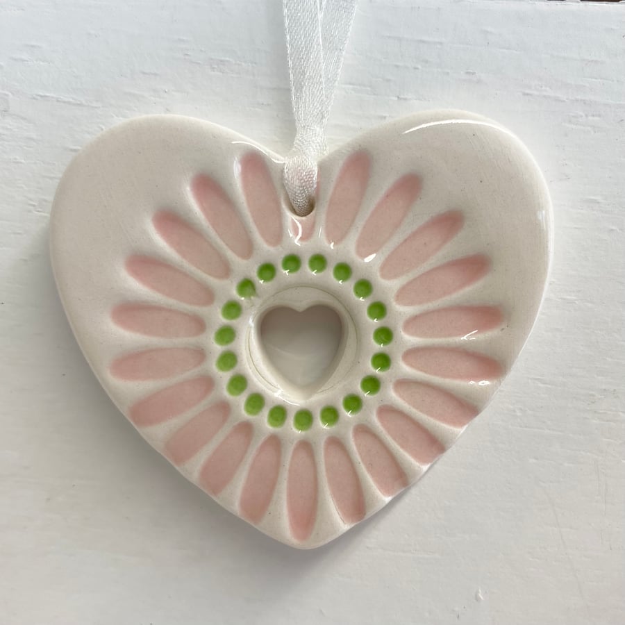 Small Ceramic heart decoration with pink daisy