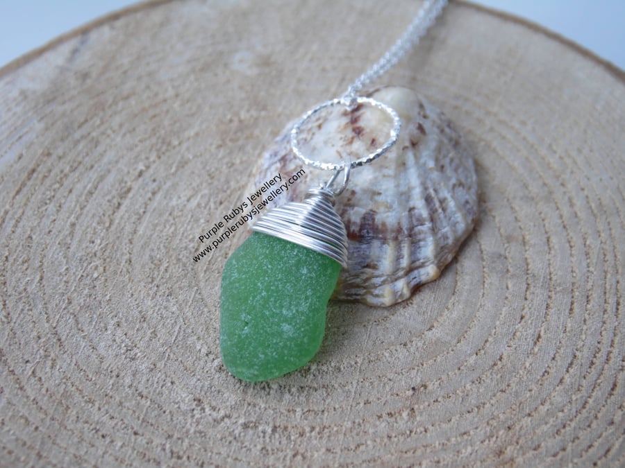 Portreath Bottle Green Sea Glass Necklace on Diamond Cut Ring Necklace N616